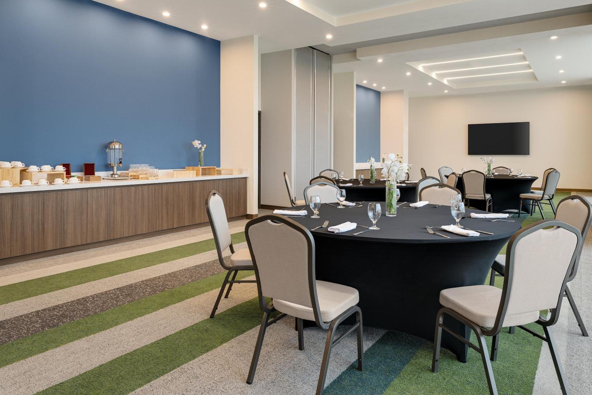 Hilton Garden Inn San Jose Airport City Mall Алахуела Екстер'єр фото